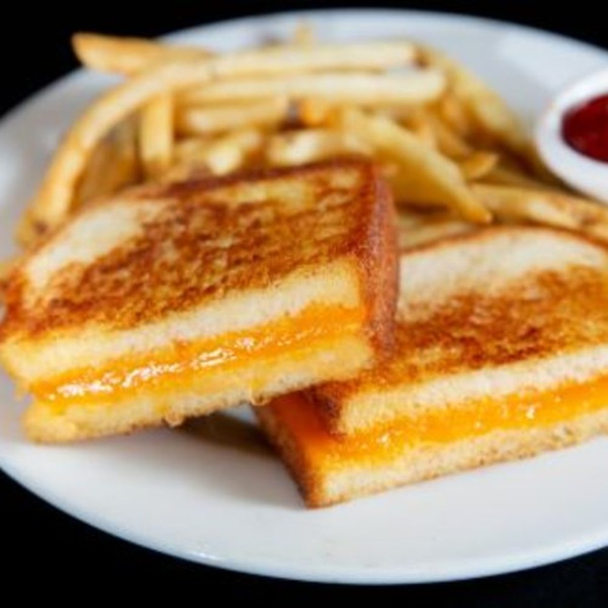 Kids Grilled Cheese & Fries
